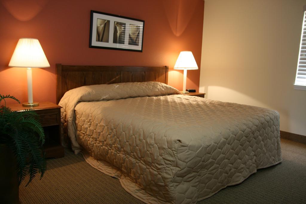 Affordable Suites Of America Fredericksburg Exterior foto